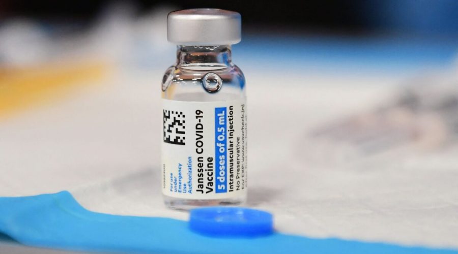 Zaměstnanci vyhození z farmaceutické firmy vysvětlují, proč se nenechali očkovat proti covid-19