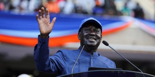 Keňské volby se blíží, opoziční kandidát Odinga bojuje s korupcí