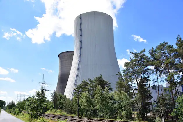 V elektrárně na zemní plyn – jako je tato v Lingen an der Ems – se elektřina vyrábí z plynu pomocí široké škály technologií.