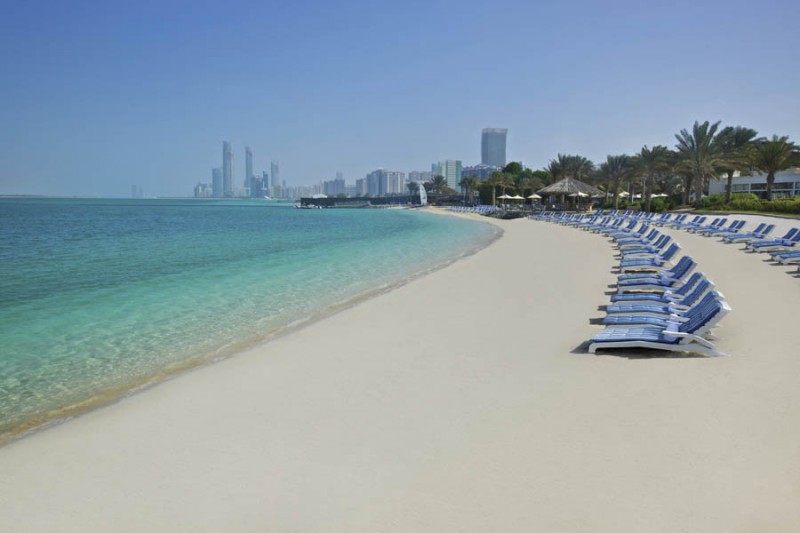 Pláž Abu Dhabi - Kde trávit rodinnou dovolenou s dětmi ve Spojených arabských emirátech