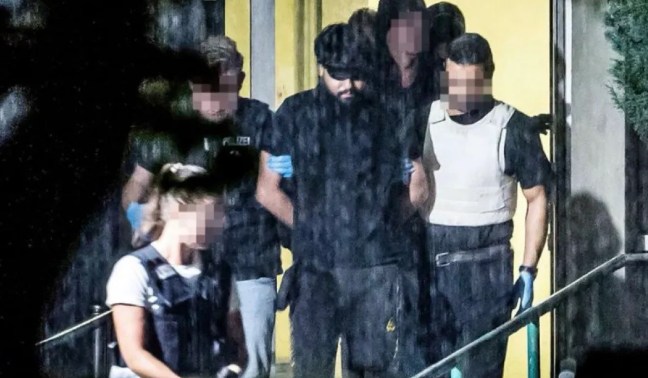 Trojitá vražda ve jménu Alláha. Syřan dostal za brutální útok v Solingenu doživotní trest